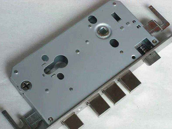 大方24小时上门开锁公司